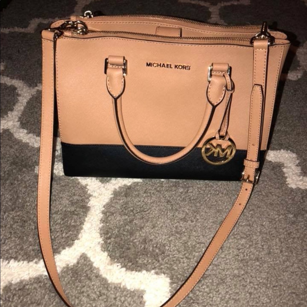 Michael Kors Sutton